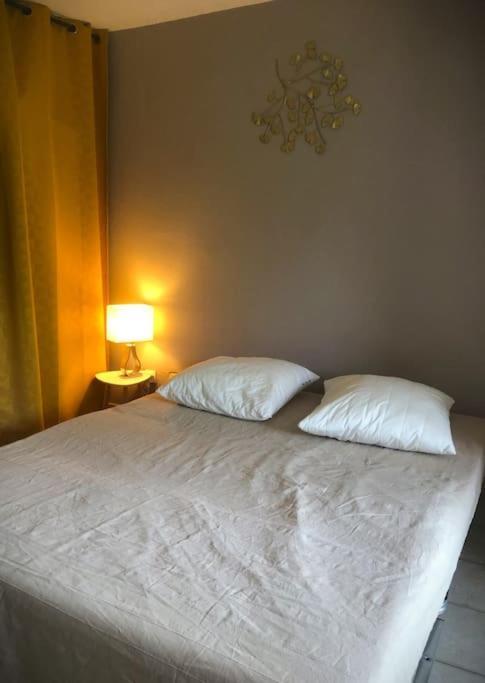 Studio Cabine Climatise 800 M De La Plage Et Des Commerces Bormes-les-Mimosas Luaran gambar